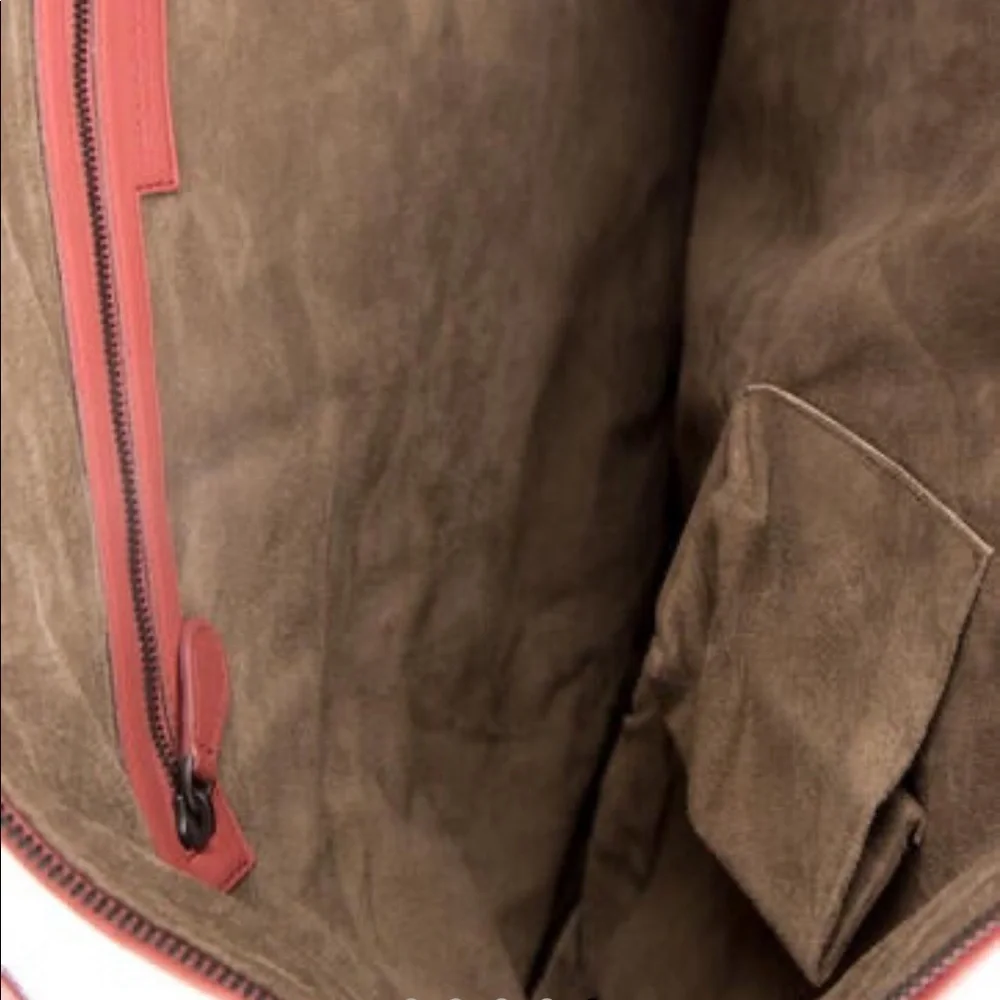 Bottega Veneta Intrecciato Convertible Tote/Satchel - Picture 5 of 9